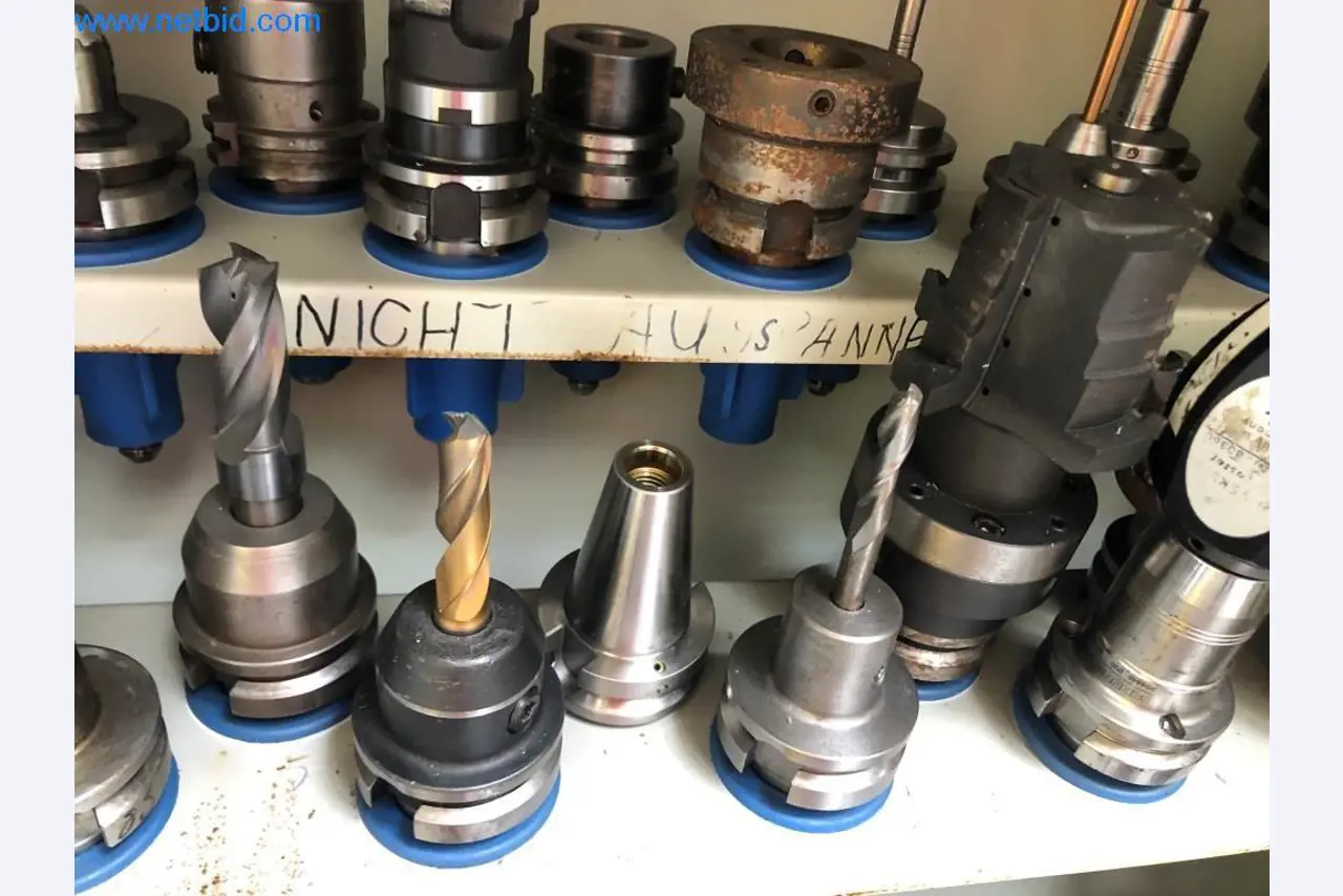 Máquinas e sistemas (fundição injectada de alumínio para a indústria automóvel e de fornecimento automóvel)-17