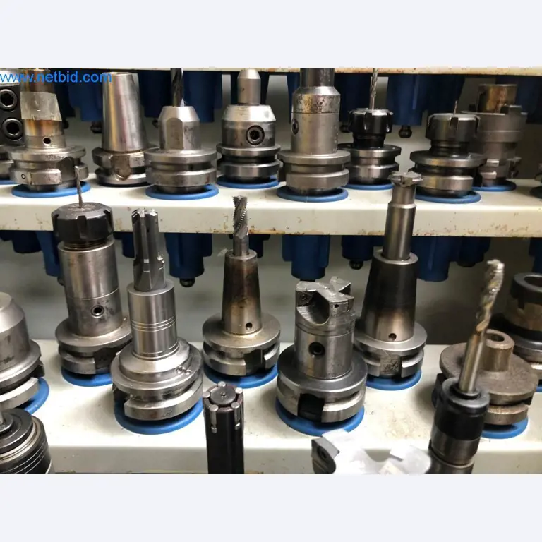 Máquinas e sistemas (fundição injectada de alumínio para a indústria automóvel e de fornecimento automóvel)-22