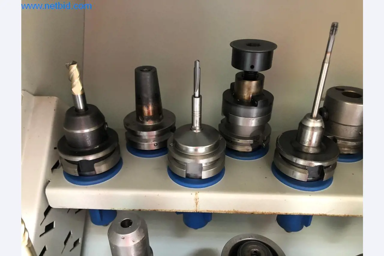 Máquinas e sistemas (fundição injectada de alumínio para a indústria automóvel e de fornecimento automóvel)-2