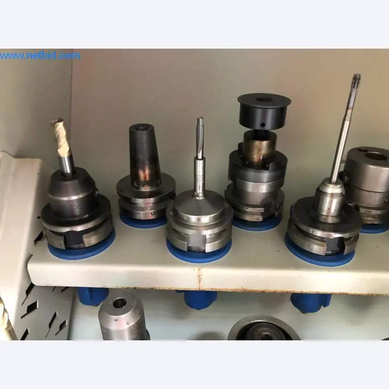 Máquinas e sistemas (fundição injectada de alumínio para a indústria automóvel e de fornecimento automóvel)-2