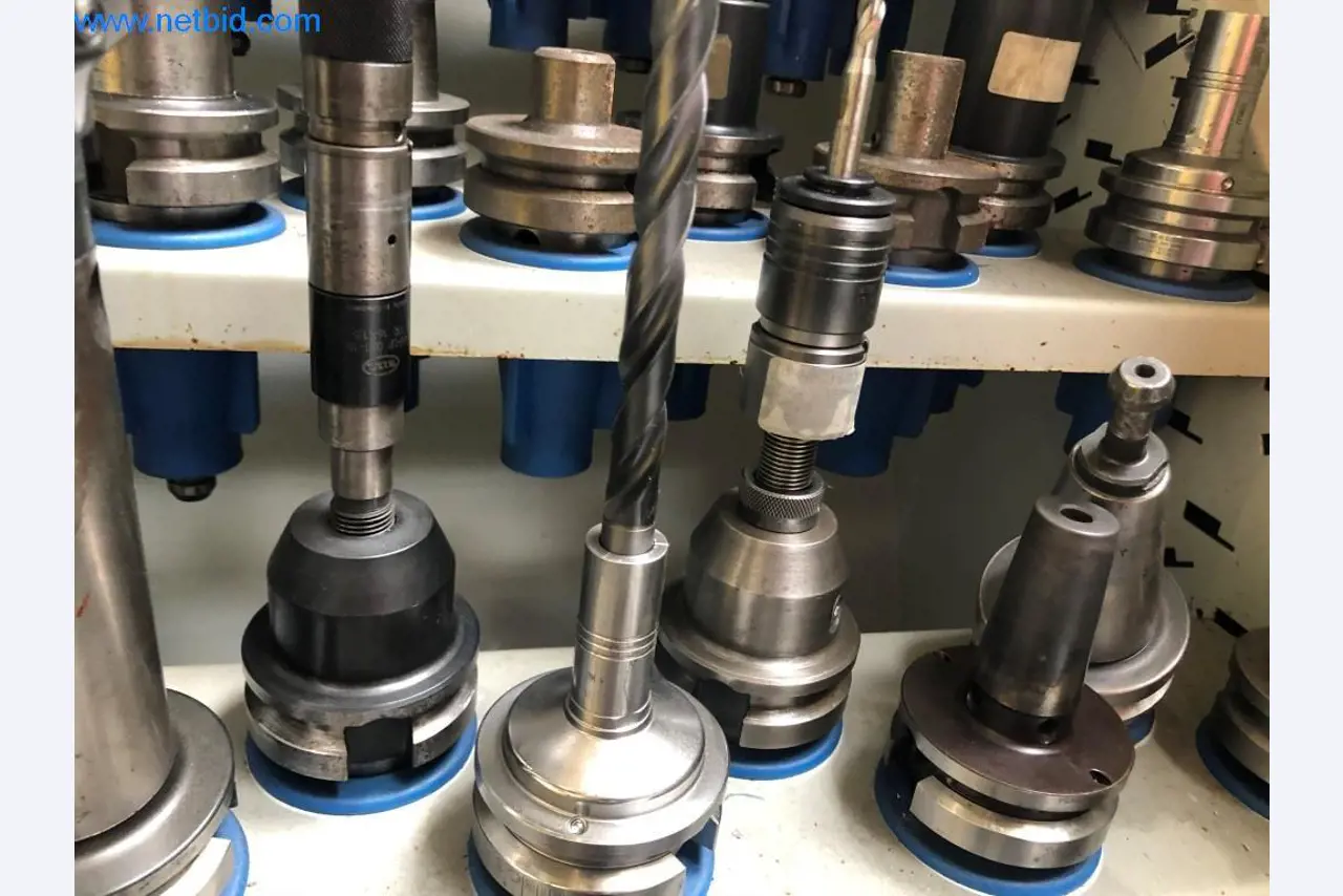 Máquinas e sistemas (fundição injectada de alumínio para a indústria automóvel e de fornecimento automóvel)-5