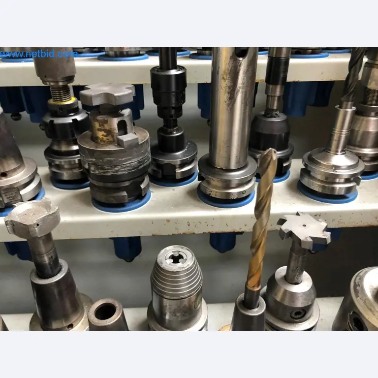 Máquinas e sistemas (fundição injectada de alumínio para a indústria automóvel e de fornecimento automóvel)-7