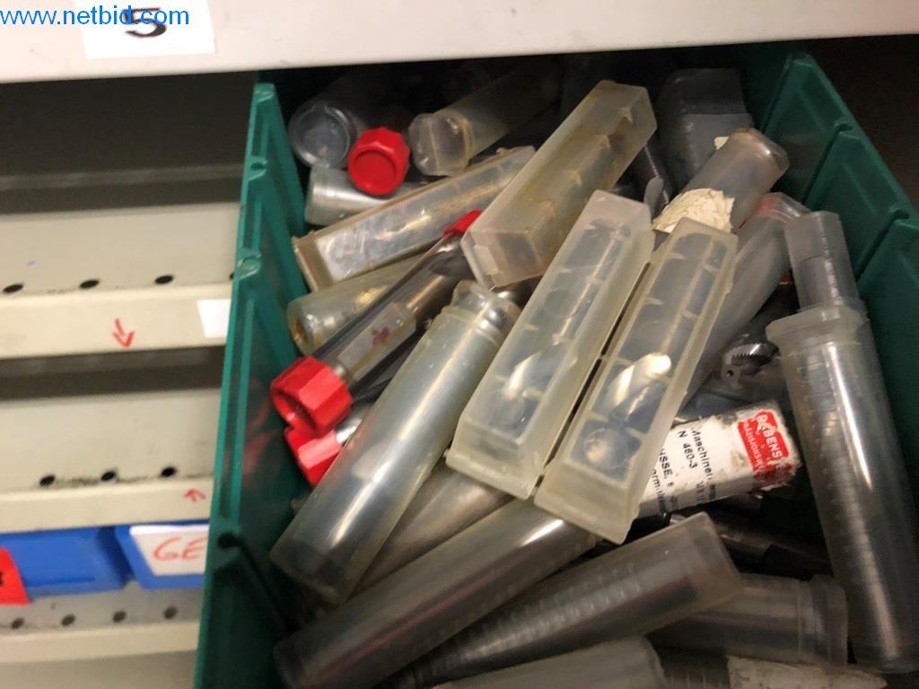 Machines et installations (moulage sous pression d'aluminium pour l'industrie automobile et ses sous-traitants)-13