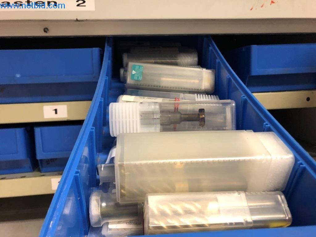 Machines et installations (moulage sous pression d'aluminium pour l'industrie automobile et ses sous-traitants)-4