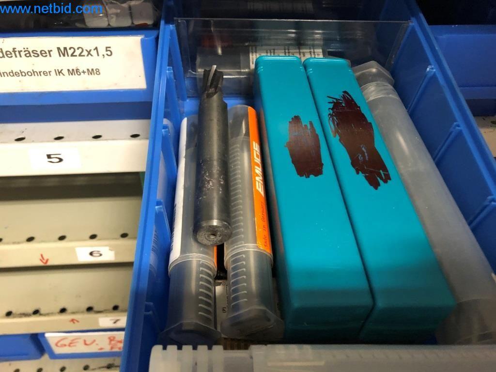 Machines et installations (moulage sous pression d'aluminium pour l'industrie automobile et ses sous-traitants)-4