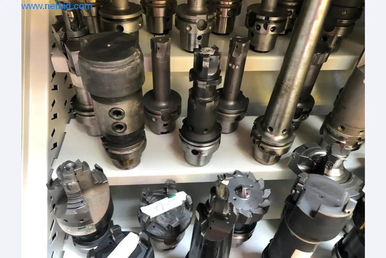 Máquinas e sistemas (fundição injectada de alumínio para a indústria automóvel e de fornecimento automóvel)-11