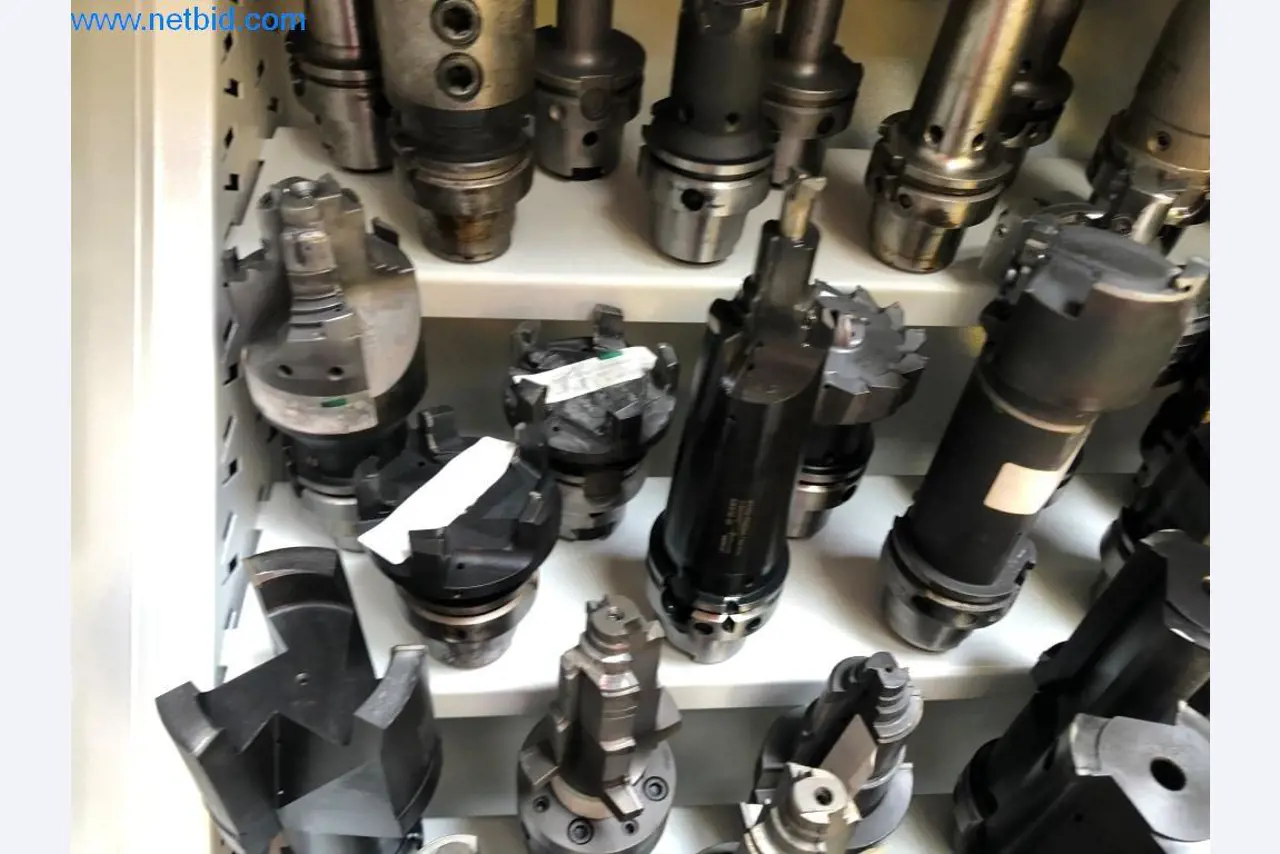 Máquinas e sistemas (fundição injectada de alumínio para a indústria automóvel e de fornecimento automóvel)-13