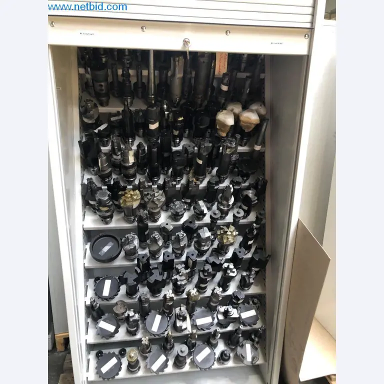 Máquinas e sistemas (fundição injectada de alumínio para a indústria automóvel e de fornecimento automóvel)-1