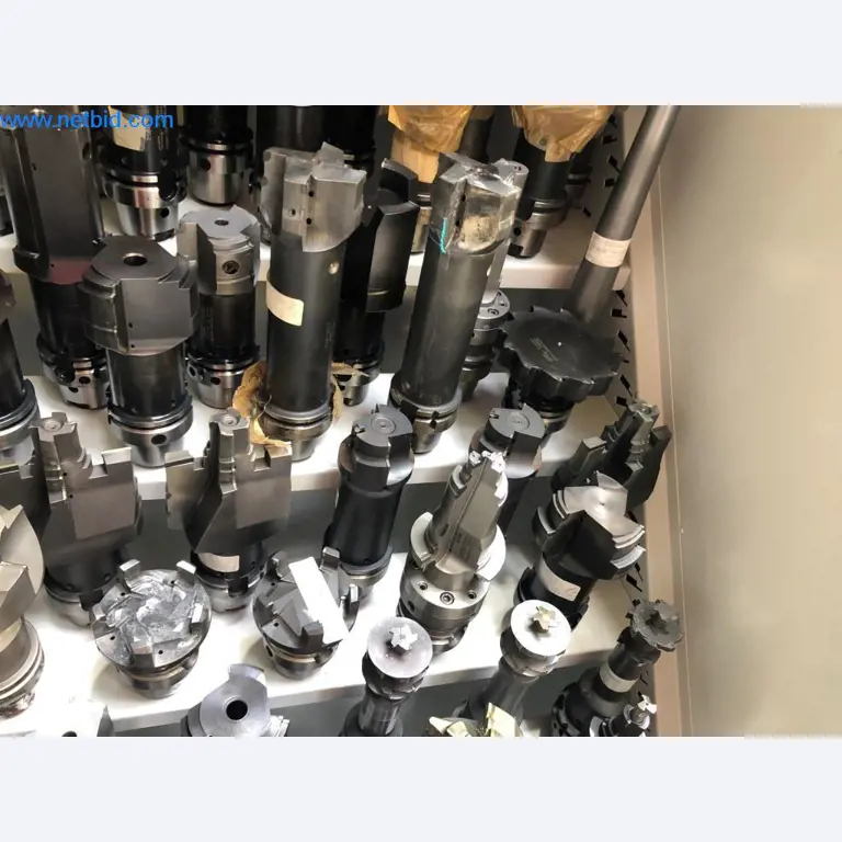 Máquinas e sistemas (fundição injectada de alumínio para a indústria automóvel e de fornecimento automóvel)-3