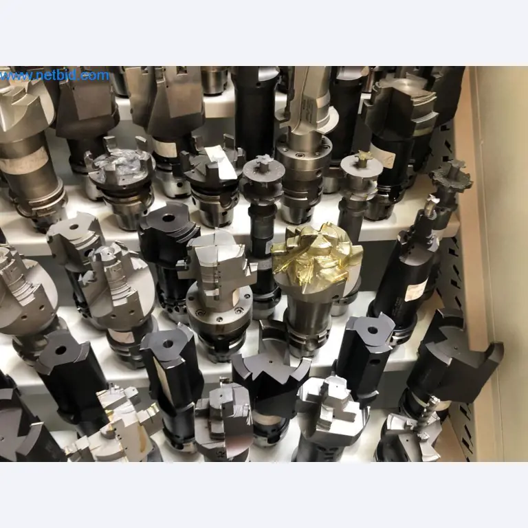 Máquinas e sistemas (fundição injectada de alumínio para a indústria automóvel e de fornecimento automóvel)-7