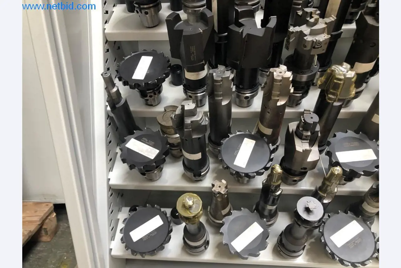 Máquinas e sistemas (fundição injectada de alumínio para a indústria automóvel e de fornecimento automóvel)-8