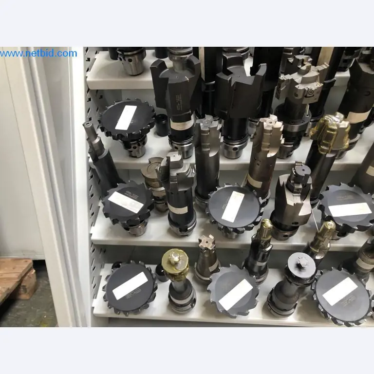 Máquinas e sistemas (fundição injectada de alumínio para a indústria automóvel e de fornecimento automóvel)-8