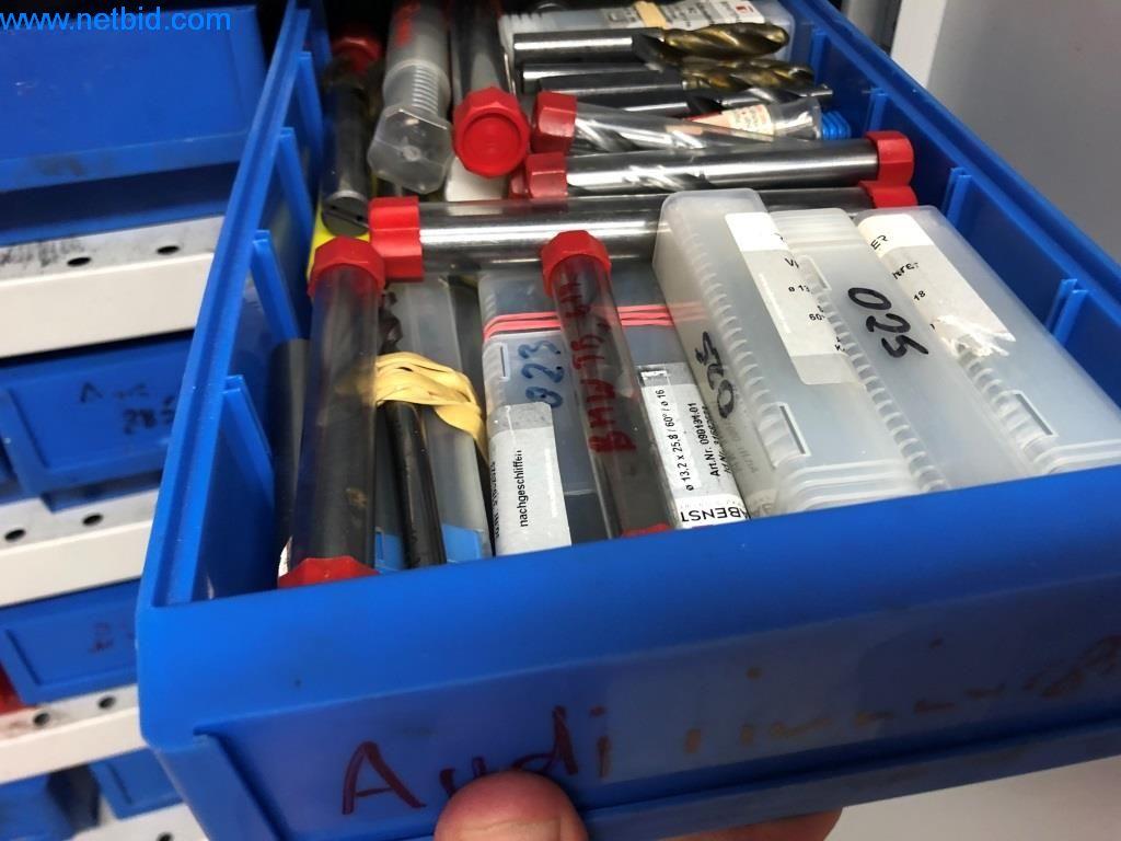 Machines et installations (moulage sous pression d'aluminium pour l'industrie automobile et ses sous-traitants)-13