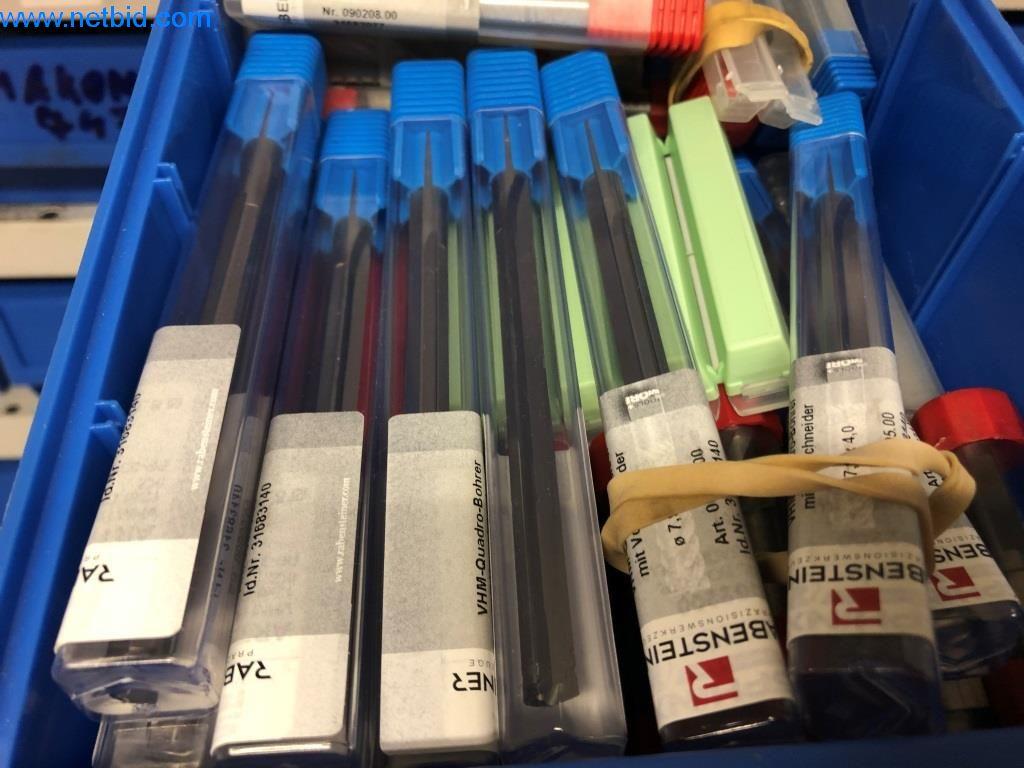 Machines et installations (moulage sous pression d'aluminium pour l'industrie automobile et ses sous-traitants)-16