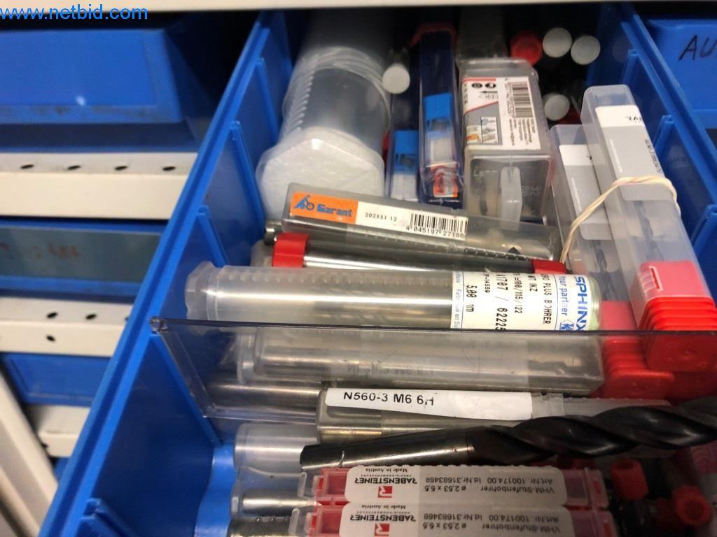 Machines et installations (moulage sous pression d'aluminium pour l'industrie automobile et ses sous-traitants)-18