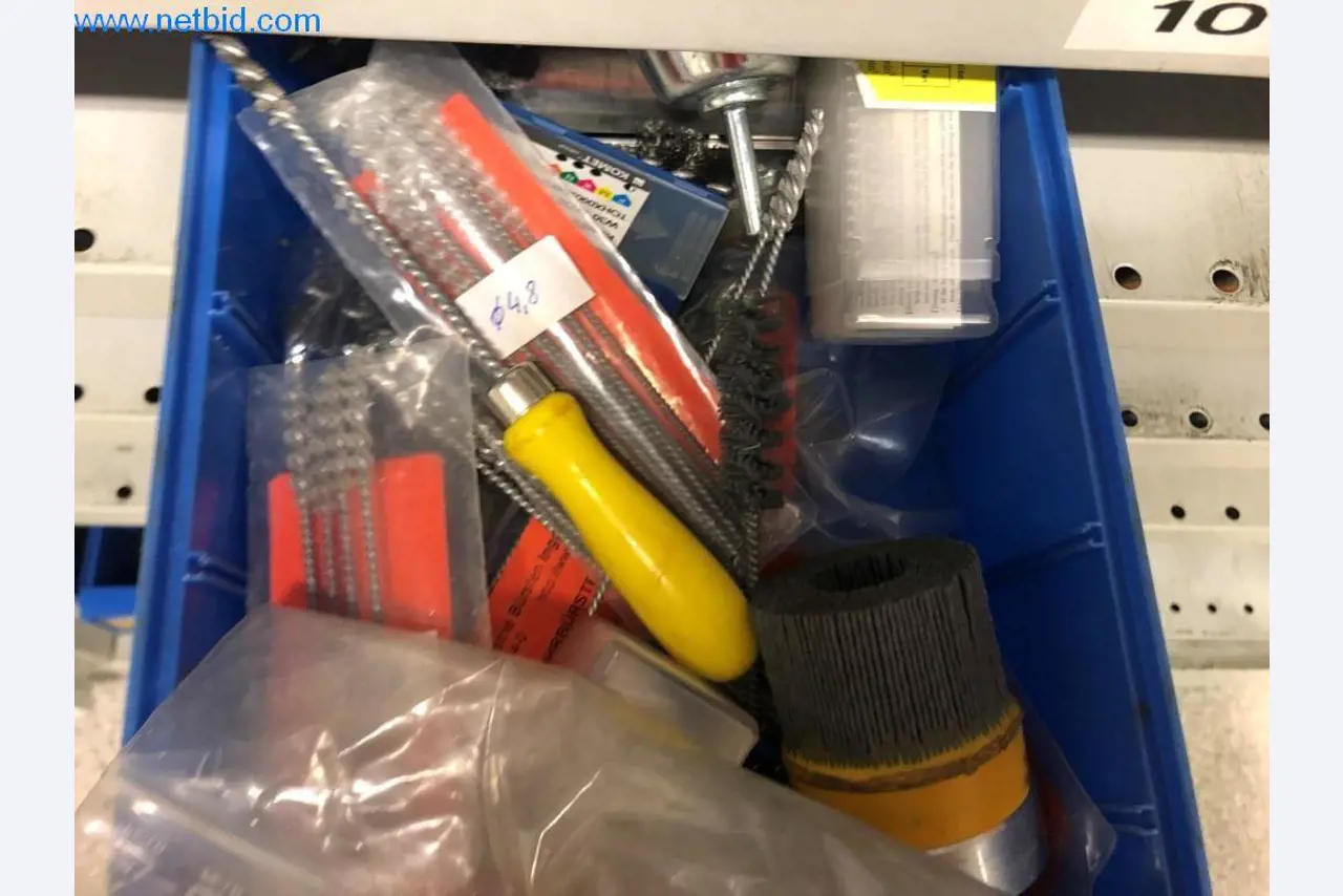 Machines et installations (moulage sous pression d'aluminium pour l'industrie automobile et ses sous-traitants)-1