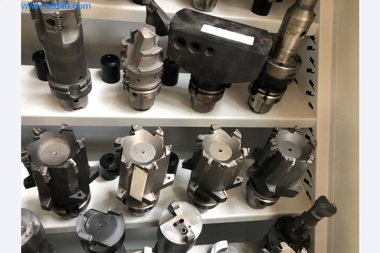 Máquinas e sistemas (fundição injectada de alumínio para a indústria automóvel e de fornecimento automóvel)-10