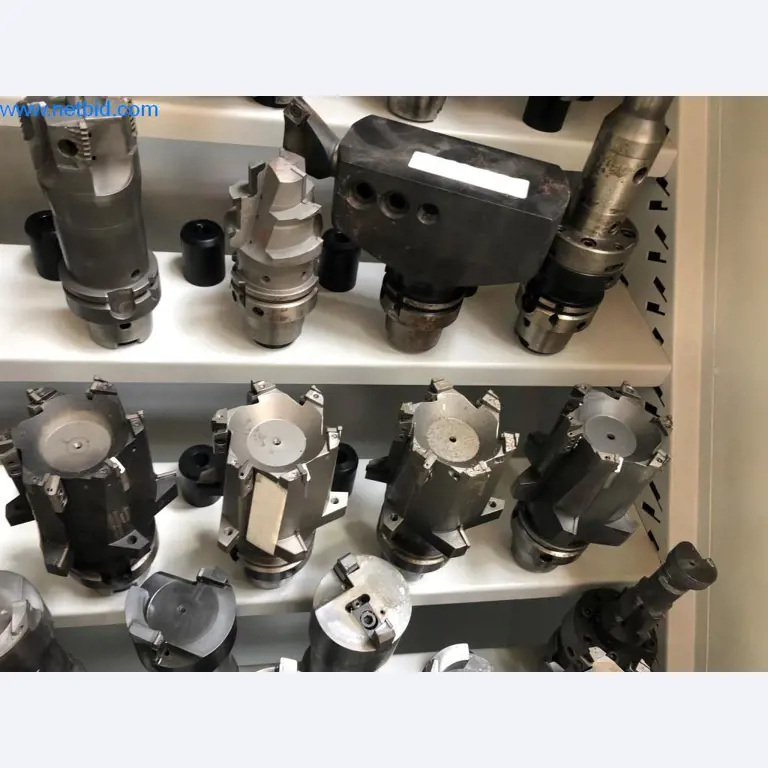 Máquinas e sistemas (fundição injectada de alumínio para a indústria automóvel e de fornecimento automóvel)-10