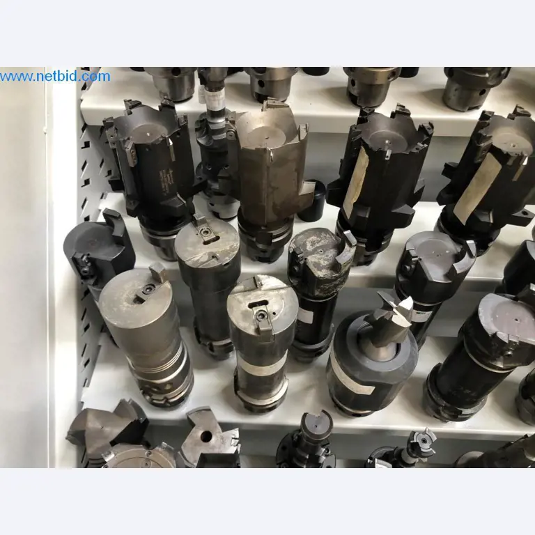 Máquinas e sistemas (fundição injectada de alumínio para a indústria automóvel e de fornecimento automóvel)-11