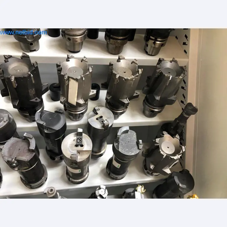 Máquinas e sistemas (fundição injectada de alumínio para a indústria automóvel e de fornecimento automóvel)-12