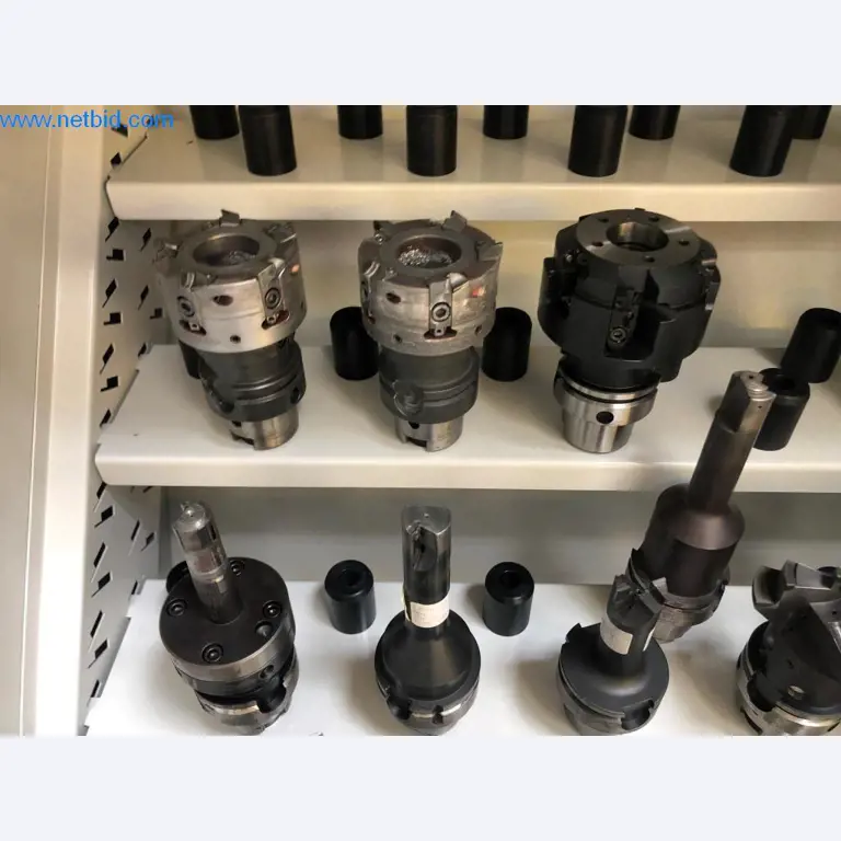 Máquinas e sistemas (fundição injectada de alumínio para a indústria automóvel e de fornecimento automóvel)-2