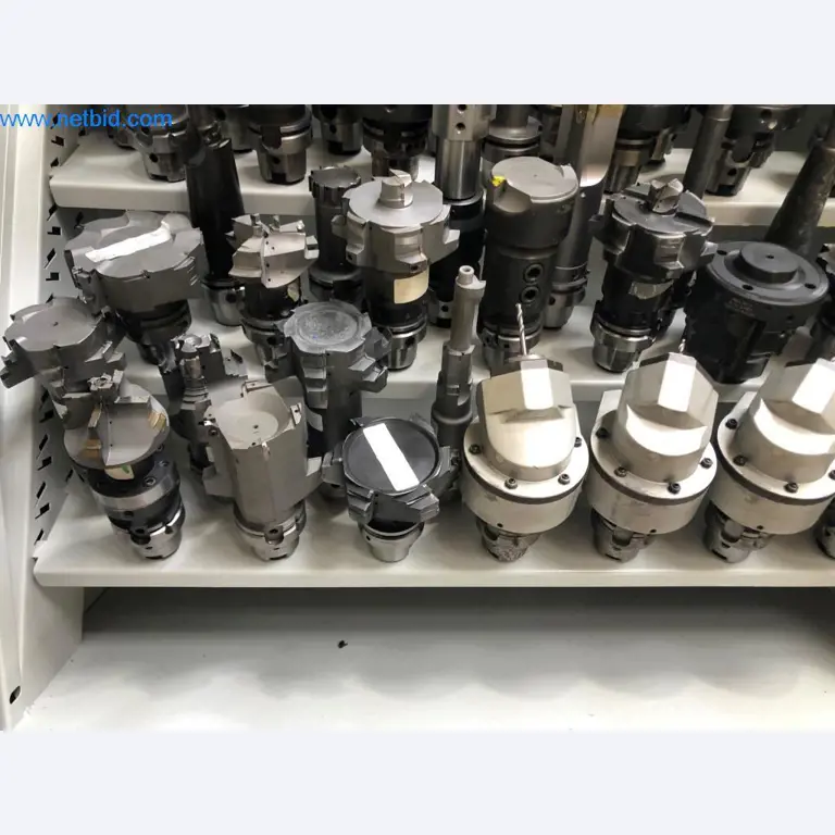 Máquinas e sistemas (fundição injectada de alumínio para a indústria automóvel e de fornecimento automóvel)-4