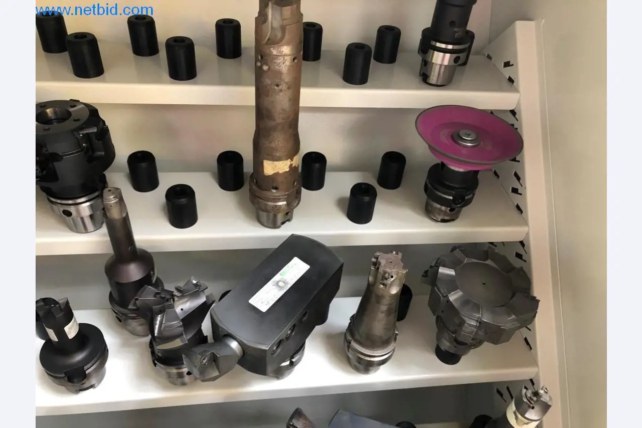 Máquinas e sistemas (fundição injectada de alumínio para a indústria automóvel e de fornecimento automóvel)-6