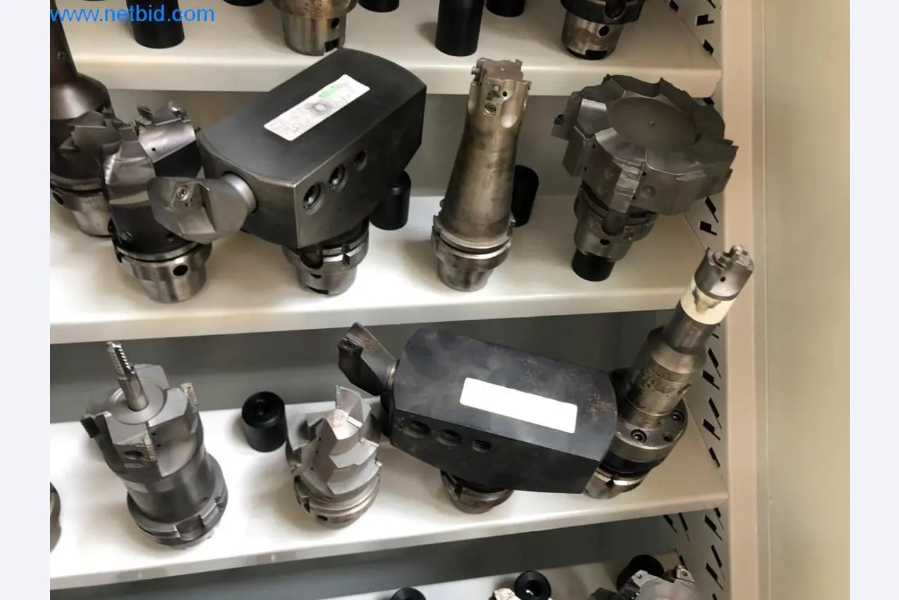 Máquinas e sistemas (fundição injectada de alumínio para a indústria automóvel e de fornecimento automóvel)-8