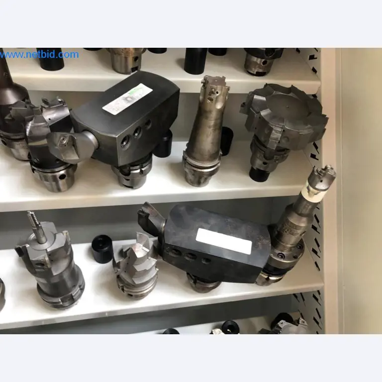 Máquinas e sistemas (fundição injectada de alumínio para a indústria automóvel e de fornecimento automóvel)-8