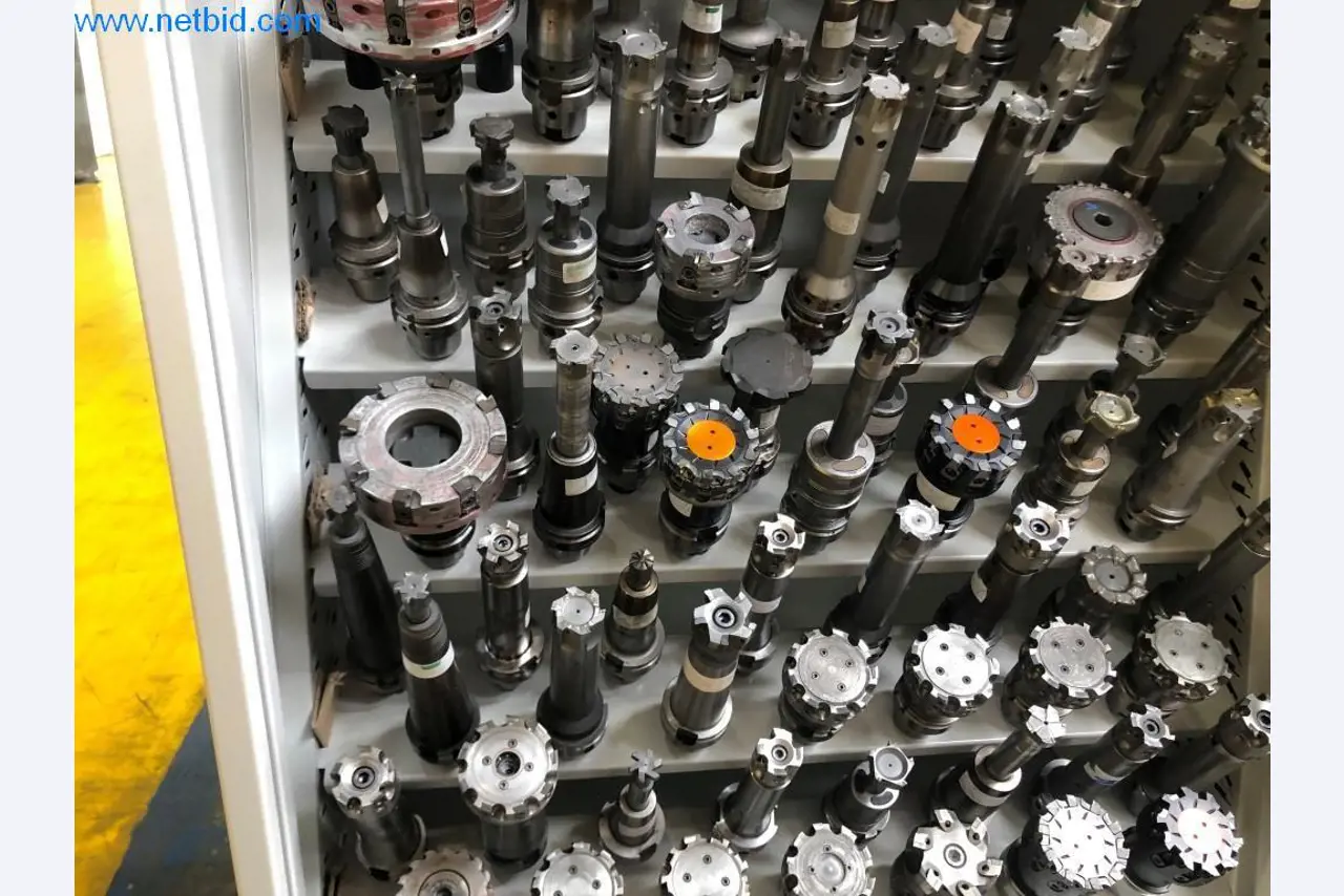 Maschinen und Anlagen (Aluminiumdruckguss für die Automobil- und Automobilzulieferindustrie)-6