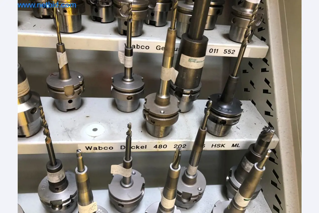 Máquinas e sistemas (fundição injectada de alumínio para a indústria automóvel e de fornecimento automóvel)-10