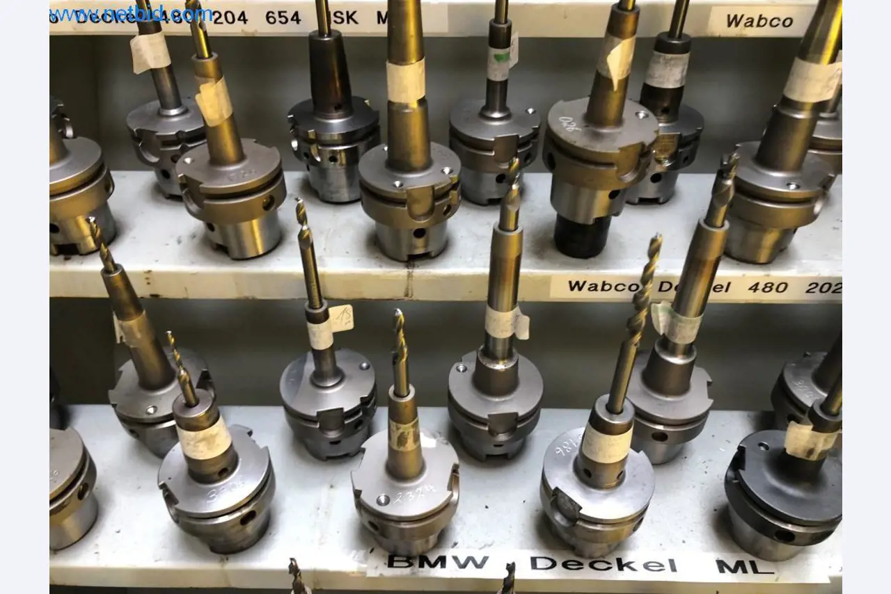 Máquinas e sistemas (fundição injectada de alumínio para a indústria automóvel e de fornecimento automóvel)-11