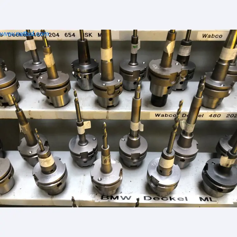 Máquinas e sistemas (fundição injectada de alumínio para a indústria automóvel e de fornecimento automóvel)-11