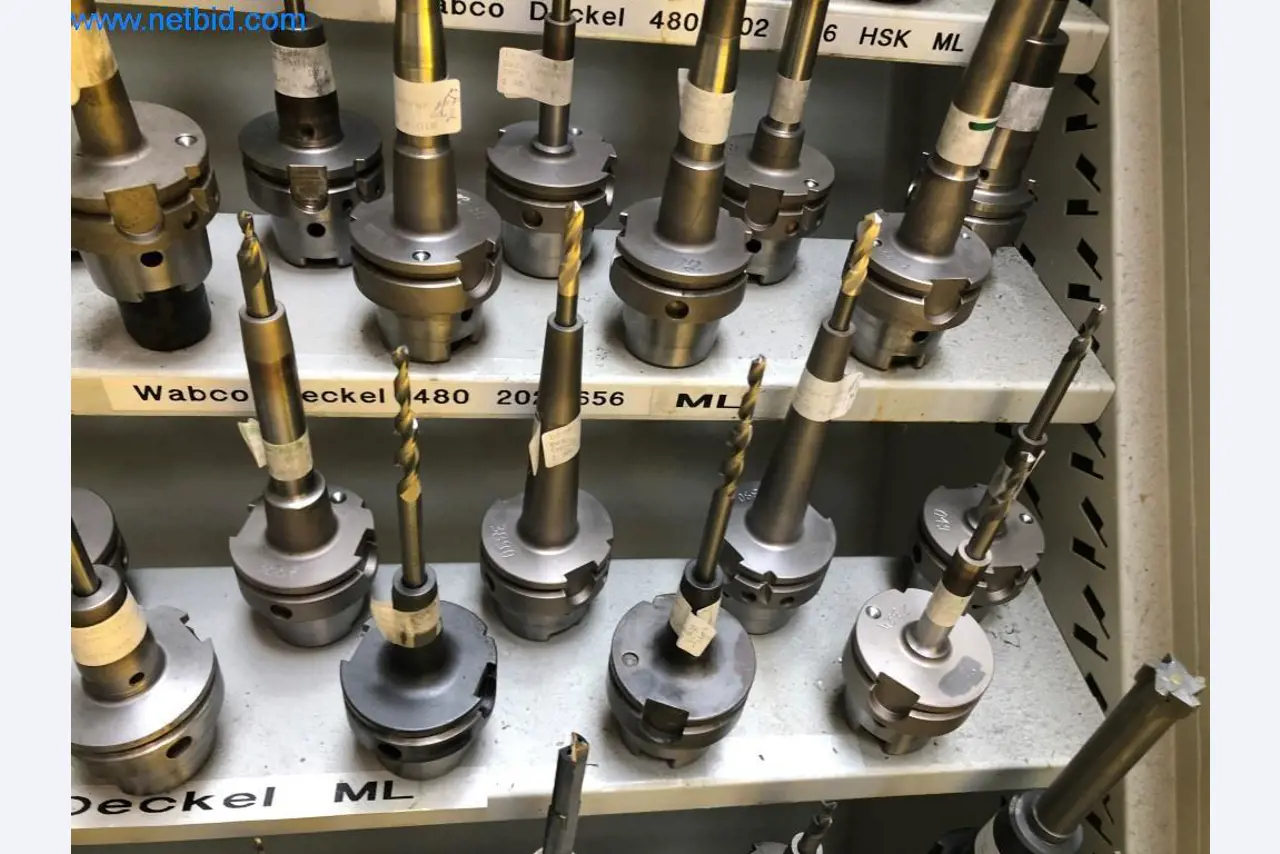 Máquinas e sistemas (fundição injectada de alumínio para a indústria automóvel e de fornecimento automóvel)-12