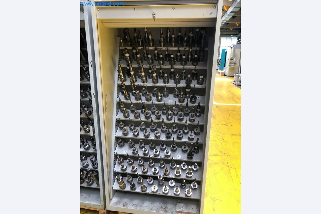 Máquinas e sistemas (fundição injectada de alumínio para a indústria automóvel e de fornecimento automóvel)-1