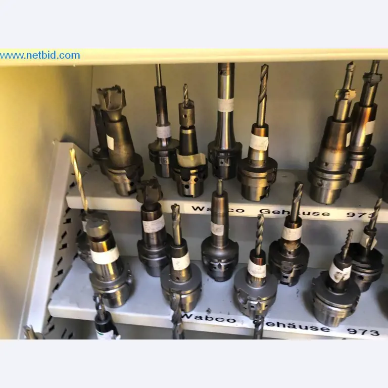 Máquinas e sistemas (fundição injectada de alumínio para a indústria automóvel e de fornecimento automóvel)-2