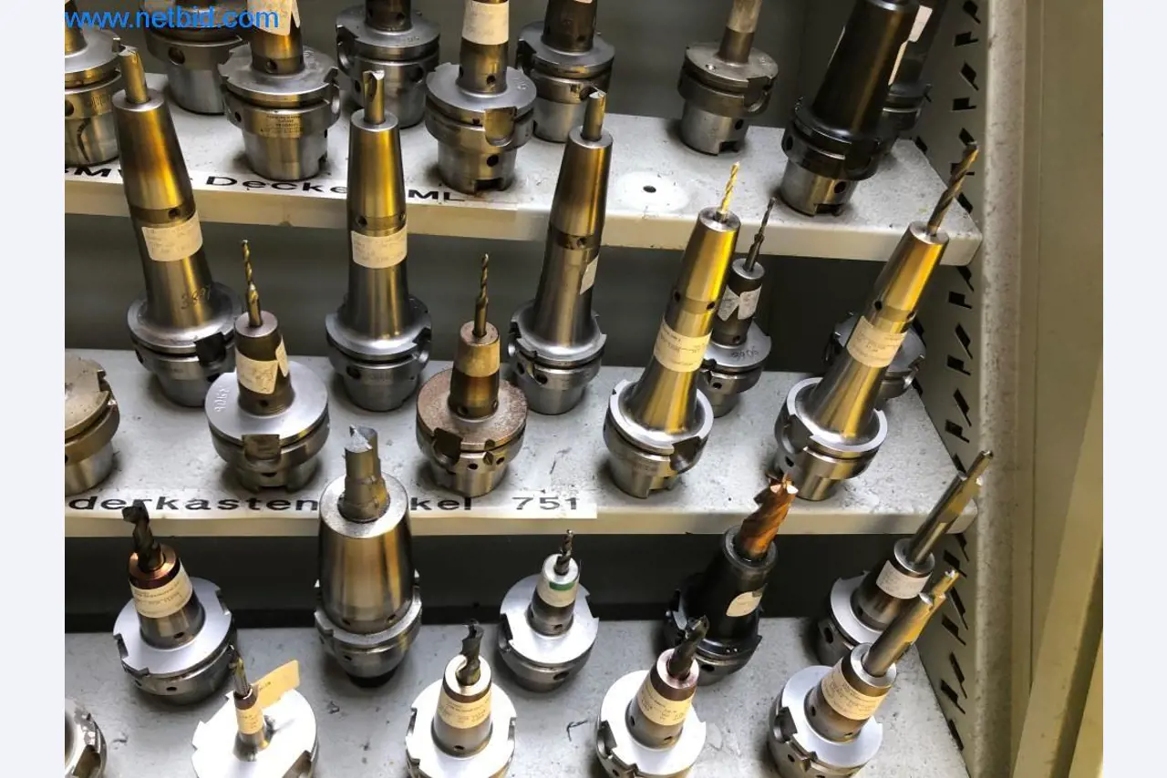 Máquinas e sistemas (fundição injectada de alumínio para a indústria automóvel e de fornecimento automóvel)-5