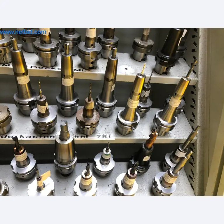 Máquinas e sistemas (fundição injectada de alumínio para a indústria automóvel e de fornecimento automóvel)-5