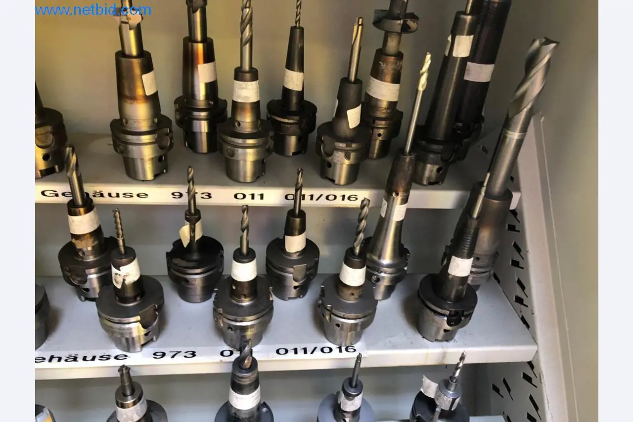 Máquinas e sistemas (fundição injectada de alumínio para a indústria automóvel e de fornecimento automóvel)-6