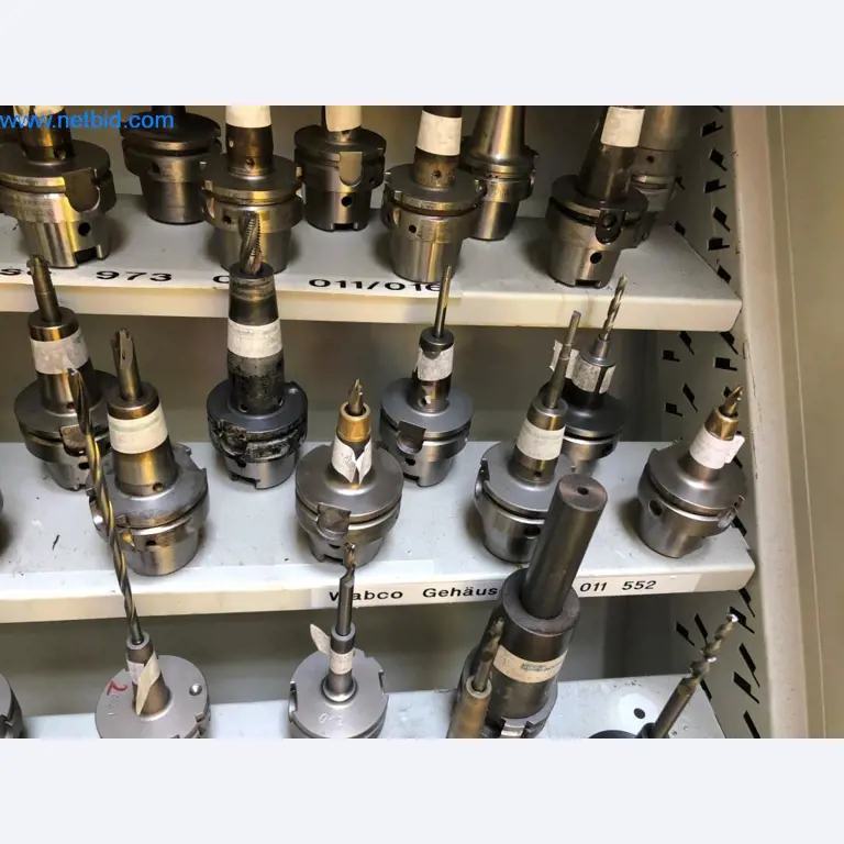 Máquinas e sistemas (fundição injectada de alumínio para a indústria automóvel e de fornecimento automóvel)-8