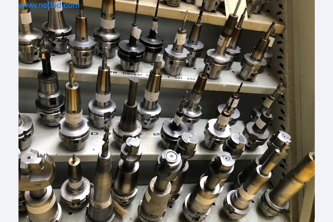 Máquinas e sistemas (fundição injectada de alumínio para a indústria automóvel e de fornecimento automóvel)-10