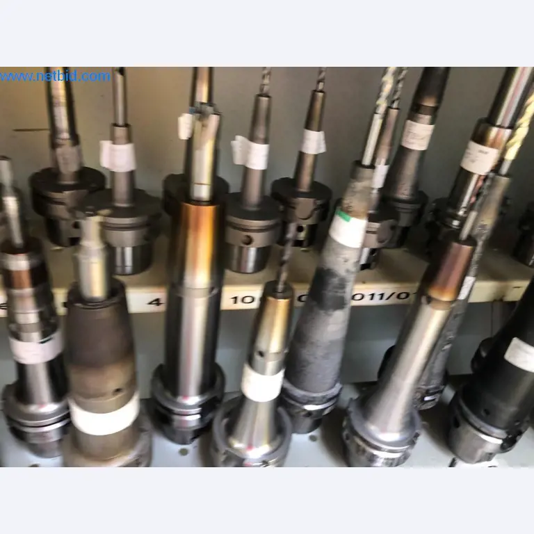 Máquinas e sistemas (fundição injectada de alumínio para a indústria automóvel e de fornecimento automóvel)-11