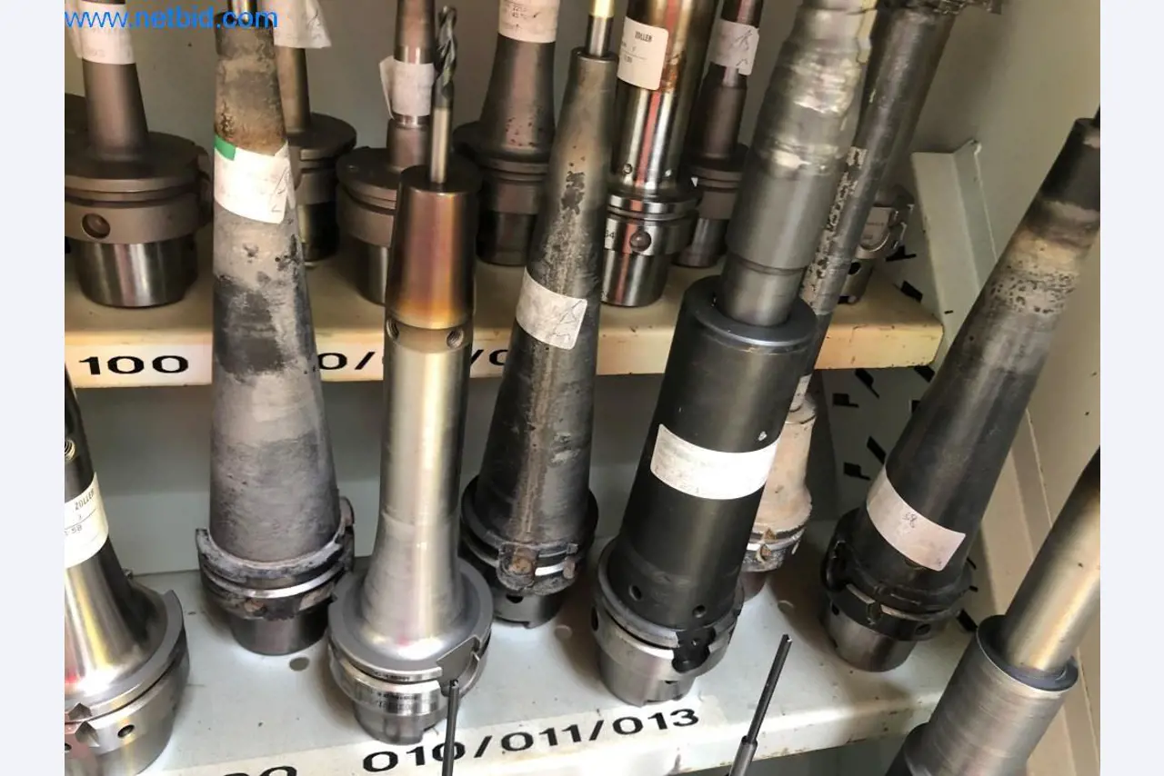 Máquinas e sistemas (fundição injectada de alumínio para a indústria automóvel e de fornecimento automóvel)-12