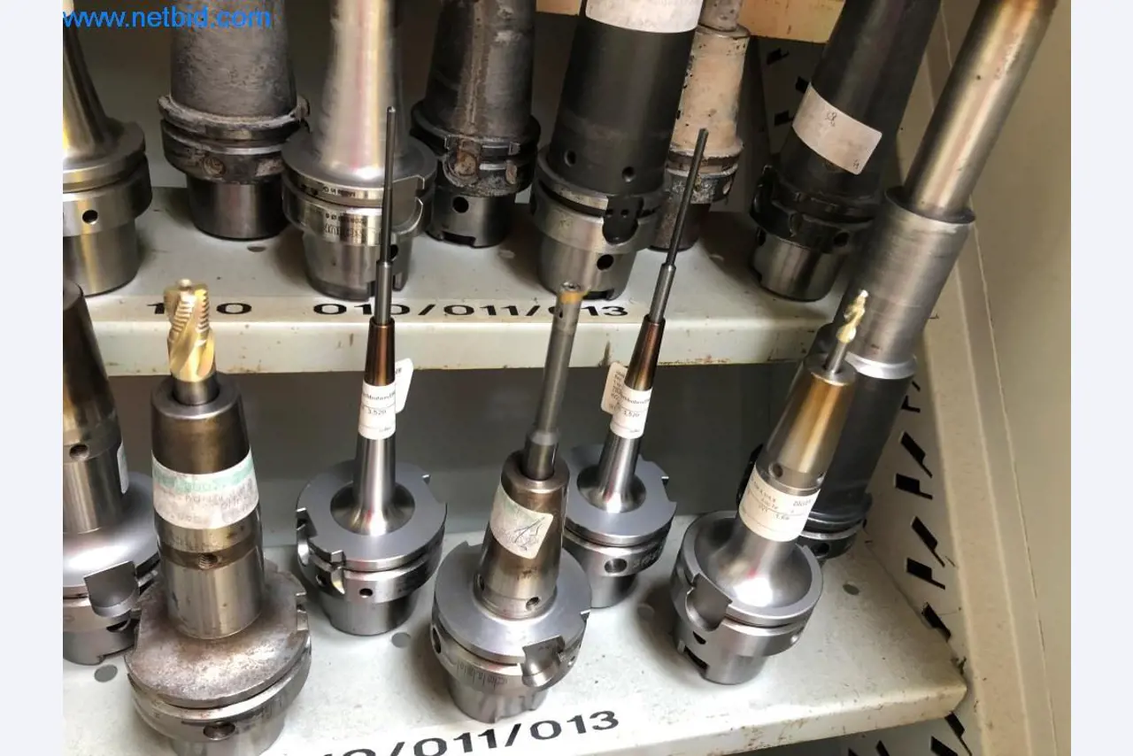 Máquinas e sistemas (fundição injectada de alumínio para a indústria automóvel e de fornecimento automóvel)-15