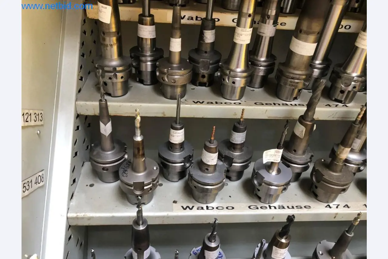 Máquinas e sistemas (fundição injectada de alumínio para a indústria automóvel e de fornecimento automóvel)-16