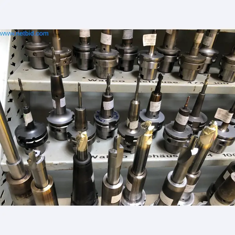 Máquinas e sistemas (fundição injectada de alumínio para a indústria automóvel e de fornecimento automóvel)-17