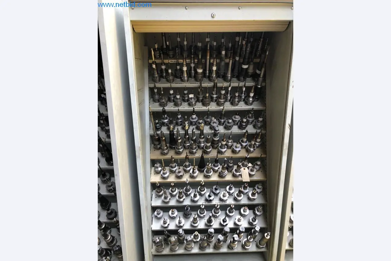 Máquinas e sistemas (fundição injectada de alumínio para a indústria automóvel e de fornecimento automóvel)-1