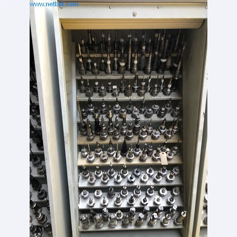 Máquinas e sistemas (fundição injectada de alumínio para a indústria automóvel e de fornecimento automóvel)-1