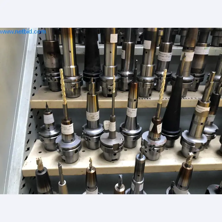 Máquinas e sistemas (fundição injectada de alumínio para a indústria automóvel e de fornecimento automóvel)-5