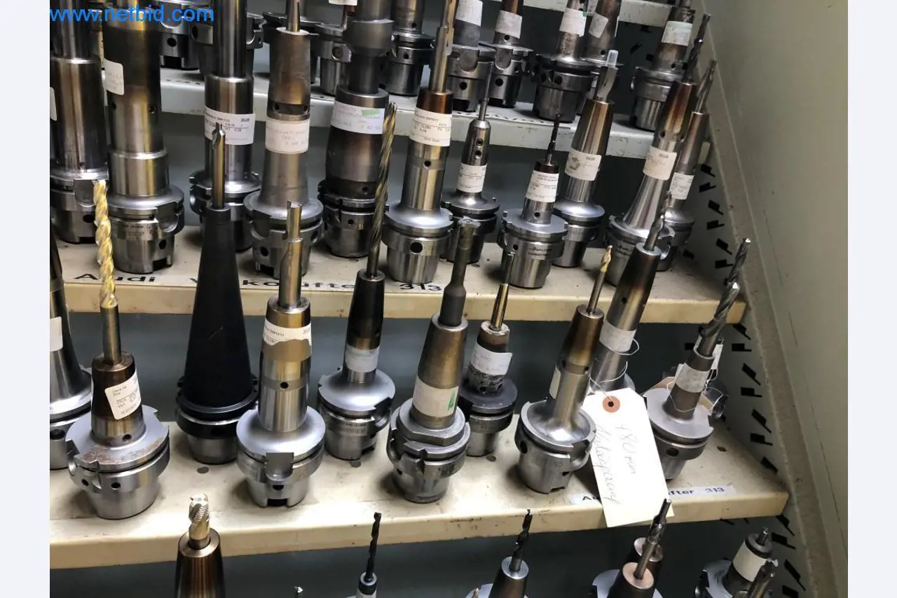 Máquinas e sistemas (fundição injectada de alumínio para a indústria automóvel e de fornecimento automóvel)-6